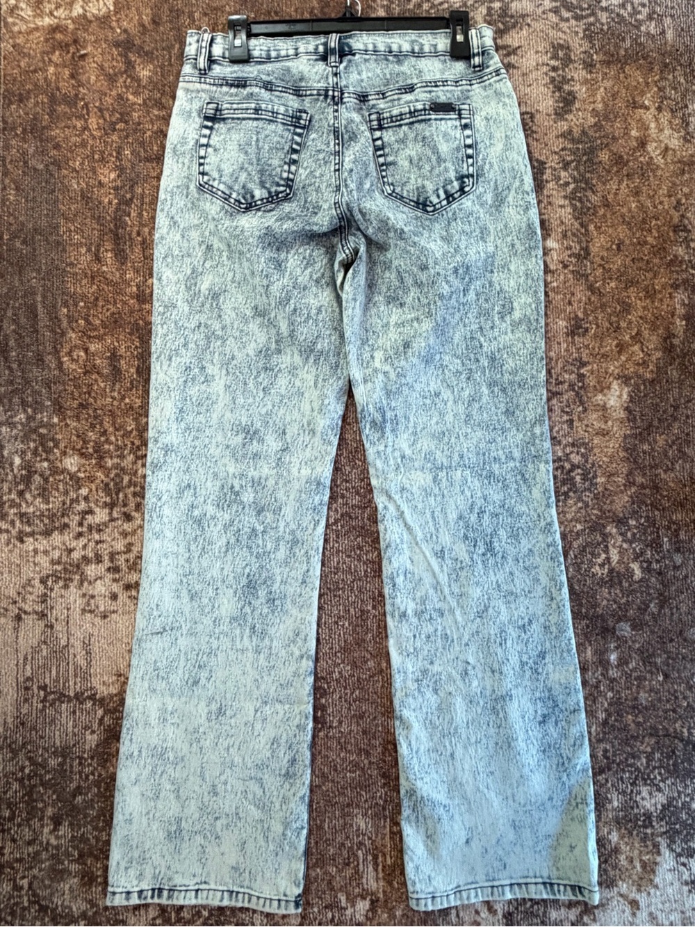 NWT DG2 by Diane Gilman Light Acid Wash Jeans #0093 - Picture 2 of 7